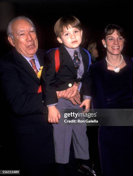 338 Anthony Quinn Family Stock Photos, High-Res Pictures, and Images