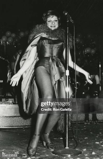 Actress Renee Taylor attending 'Goden Days of Burlesque Party' on June 4, 1973 at the Phoenix House in New York City, New York.