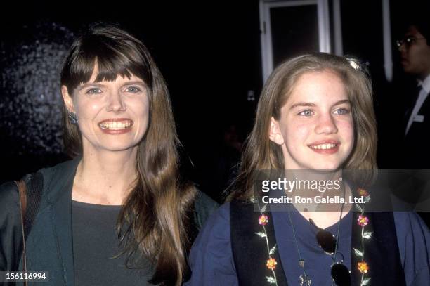 Actress Anna Chlumsky and mother Nancy Chlumsky attend the Seventh Annual Nickelodeon's Kids' Choice Awards on May 7, 1994 at Pantages Theatre in...