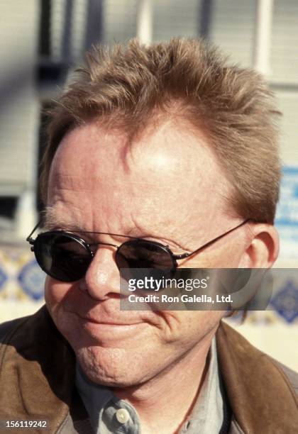 Musician Paul Williams attending the premiere of 'Jack Frost' on December 5, 1998 at Mann Village Theater in Westwood, California.