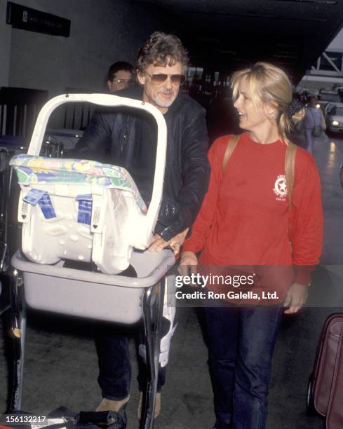 Musician/Actor Kris Kristofferson, wife Lisa Meyers, and son Blake Kristofferson on January 8, 1995 arriving at the Los Angeles International Airport...