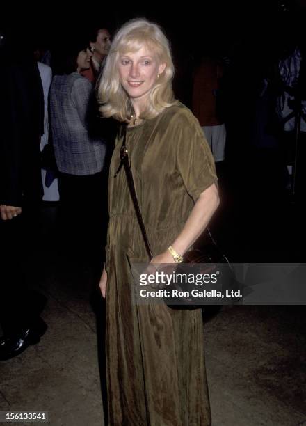 Actress Sondra Locke attends the 17th Annual Women in Film Crystal Awards on June 11, 1993 at Beverly Hilton Hotel in Beverly Hills, California.
