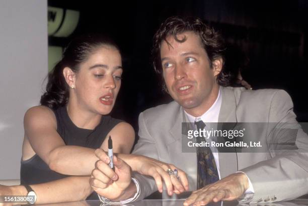 Actors Moira Kelly and D.B. Sweeney attend the 1992 Video Software Dealers Association Convention on July 26, 1992 at Las Vegas Convention Center in...