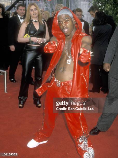 Singer Sisqo attends the 42nd Annual Grammy Awards on February 23, 2000 at The Staples Center in Los Angeles, California.