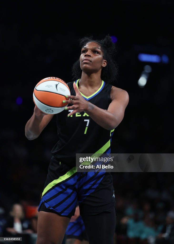 Teaira McCowan of the Dallas Wings in action against the New York