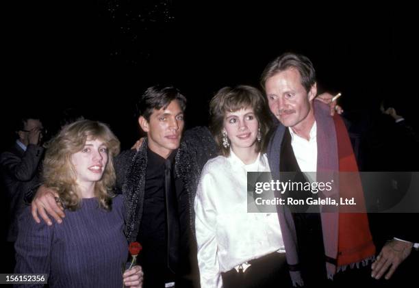 Actor Eric Roberts, actress Julia Roberts and their sister Lisa Roberts and actor Jon Voight attend the 'Runaway Train' Premiere Party on December 4,...