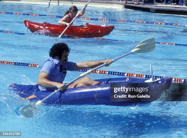 Actor Gabe Kaplan attends the taping of 'Battle Of The Network Stars' on April 1, 1978 at Pepperdine University in Malibu, California.