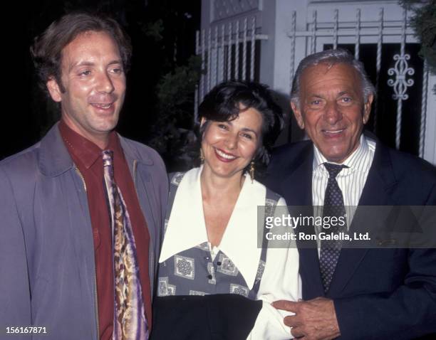 Adam Klugman, Nancy Nye and actor Jack Klugman attend the party for Garry Marshall on September 27, 1995 at the Monkey Bar in Los Angeles, California.