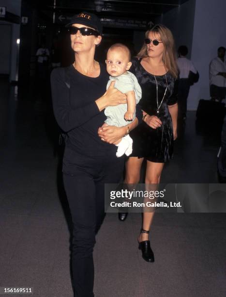 34 Jamie Lee Curtis And Son Arriving At Los Angeles International Airport  From New Photos and Premium High Res Pictures - Getty Images
