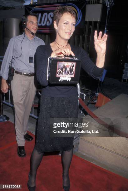 Actress Jamie Lee Curtis attends the 'This Is Spinal Tap' Hollywood Premiere on September 5, 2000 at the Egyptian Theatre in Hollywood, California.