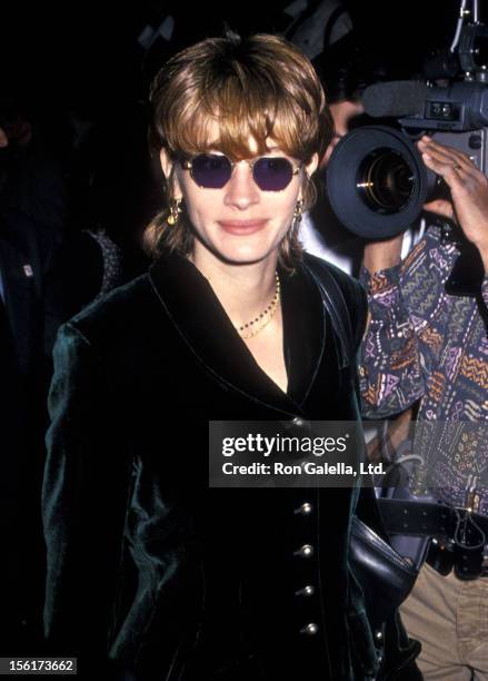 Actress Julia Roberts attends the 'Crooklyn' New York City Premiere on May 9, 1994 at Loews Astor Plaza in New York City.