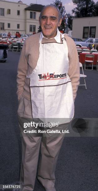 Actor Abe Vigoda attends The Hollywood Reporter 'Parking Lot Feeds Homeless' Benefit on December 28, 1989 in Los Angeles, California.