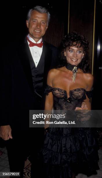 Actor Lyle Waggoner and wife Sharon Kennedy attend Valentino Fashion Awards on April 8, 1987 at the Century Plaza Hotel in Century City, California.