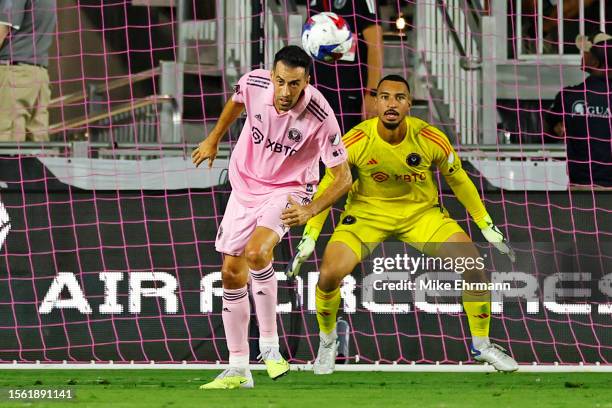 Sergio Busquets and Drake Callender of Inter Miami CF look on during the Leagues Cup 2023 match between Cruz Azul and Inter Miami CF at DRV PNK...