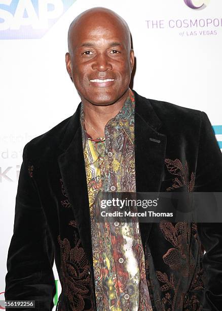 Playwright Kenny Leon attends the 8th All Star Celebrity Classic benefiting the Mr October Foundation for Kids at Cosmopolitan Hotel on November 11,...