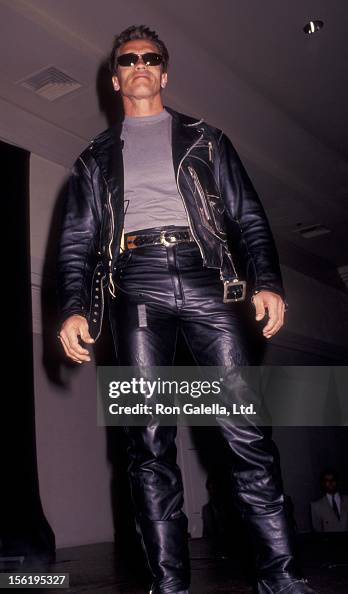 Terminator 2 Model Arnold Schwarzenegger attends Creation Convention Press Conference ...