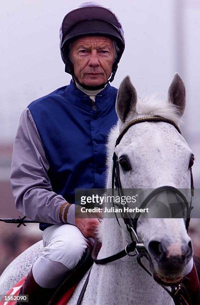 Lester Piggott takes the former top steeple chaser Desert Orchid round the parade ring at Wincanton prior to the days racing. Mandatory Credit:...