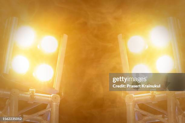 spot lights flares in concert - stage light foto e immagini stock