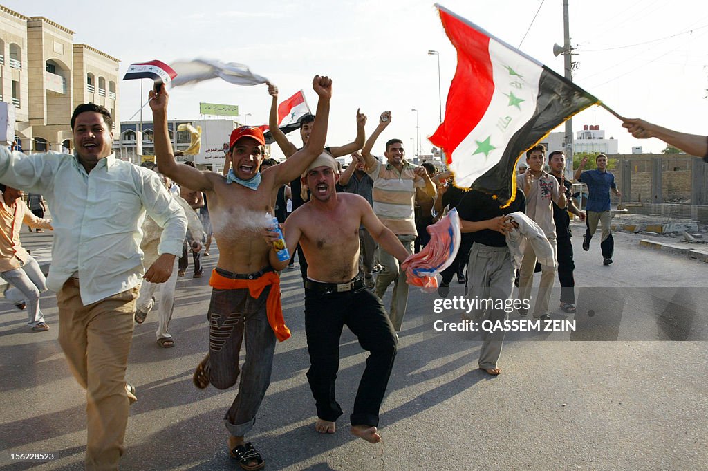 IRAQ-FBL-ASIA2007-CELEBRATIONS