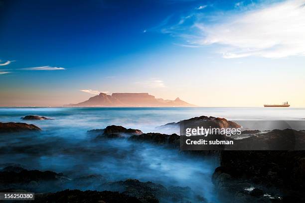 view of table mountain - south africa landscape stock pictures, royalty-free photos & images