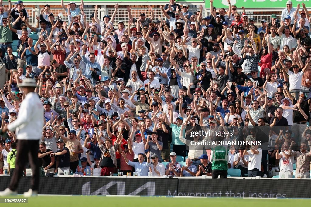CRICKET-ENG-AUS