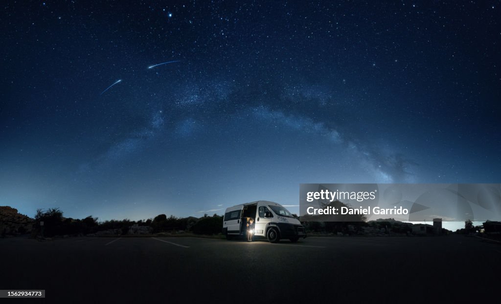 Hotel of one million stars, heading for the stars in a romantic journey under the Milky Way, romance and adventure in the starry campervan