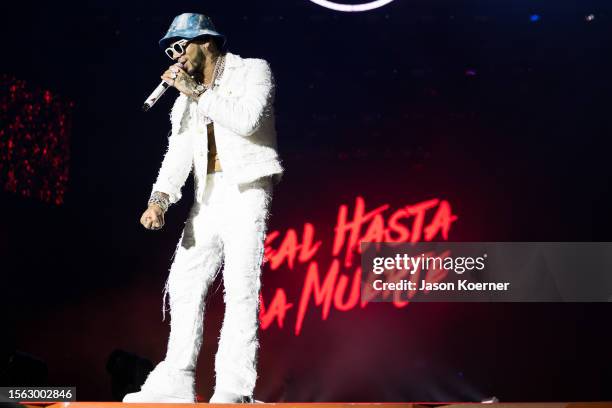 Aunal Rapper Anuel Photos and Premium High Res Pictures - Getty Images