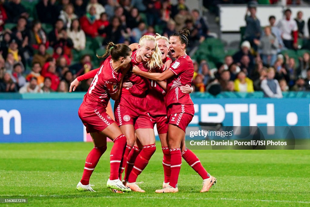 Denmark v China PR