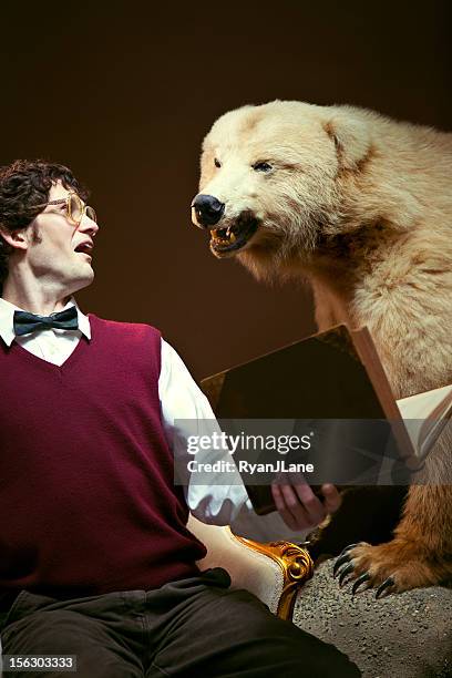 nerd student attacked by bear - bear attacking stockfoto's en -beelden