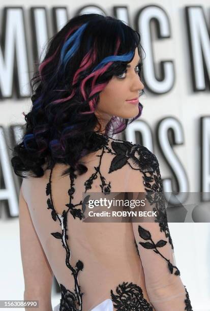 Recording artist Katy Perry arrives at the 2010 MTV Video Music Awards at the Nokia Theater in Los Angeles on Sepetember 12, 2010. AFP PHOTO / ROBYN...