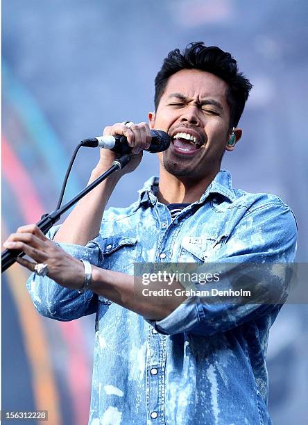 Mandagi The Temper Trap Photos and Premium High Res Pictures - Getty Images