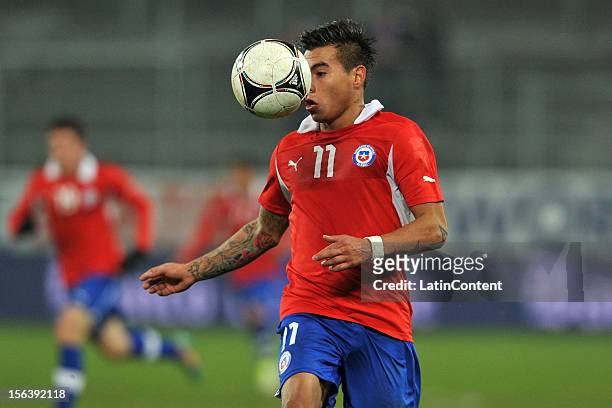 Eduardo Vargas of Chile controls the ball during the FIFA Friendly match between Chile and Serbia at Arena Saint Gallen stadium on November 14, 2012...