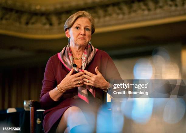 Ellen Kullman, chairman and chief executive officer of DuPont Co., speaks during a luncheon sponsored by the Executives Club of Chicago in Chicago,...