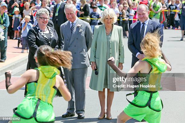 To R, Mayor of Manawatu District Margaret Kouvelis, Prince Charles, Prince of Wales, Camilla, Duchess of Cornwall, Rangitikei MP Ian McKelvie watch...