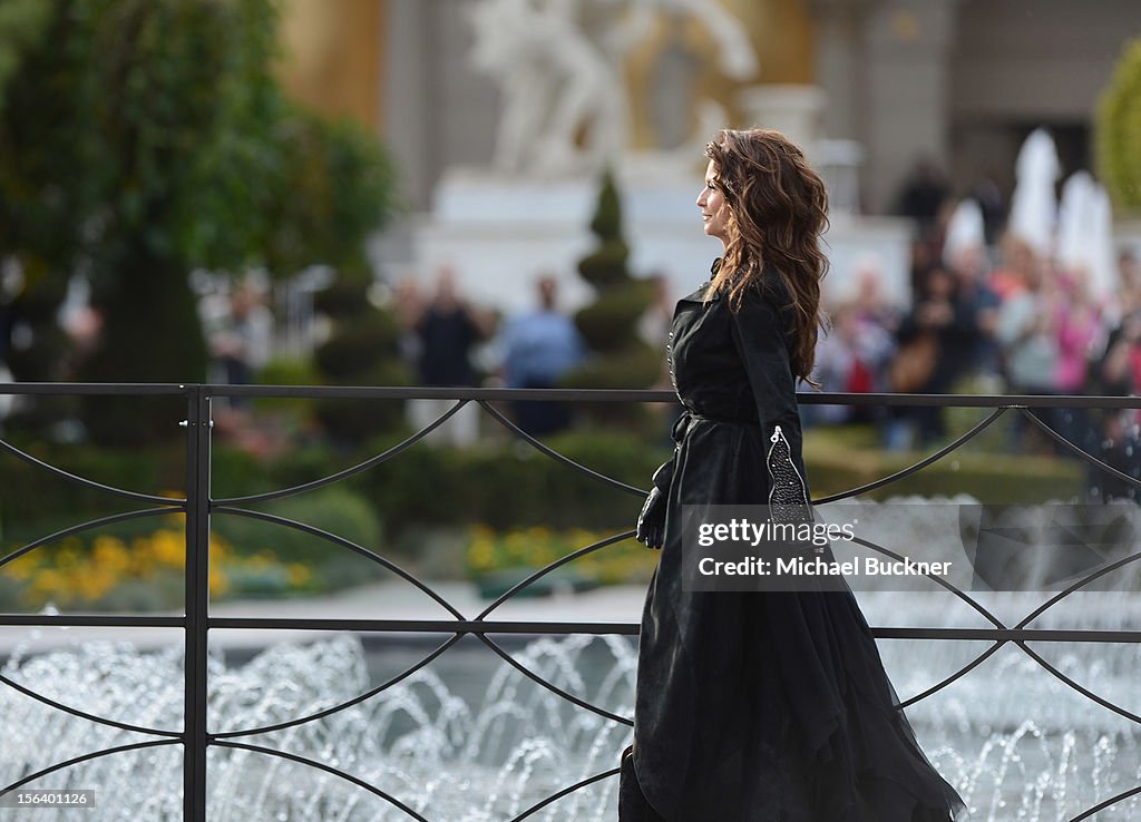 Las Vegas Strip Closes As Horse Stampede Welcomes Shania Twain's Arrival To The Colosseum At Caesars Palace