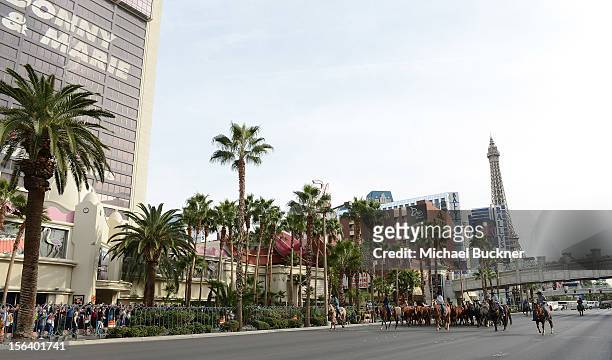 The first-ever orchestrated horse stampede shuts down the Las Vegas Strip and marks Shania Twain’s arrival to The Colosseum at Caesars Palace on...