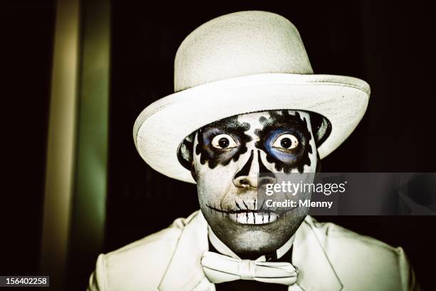 day of the dead man bizarre portrait - voodoo bildbanksfoton och bilder