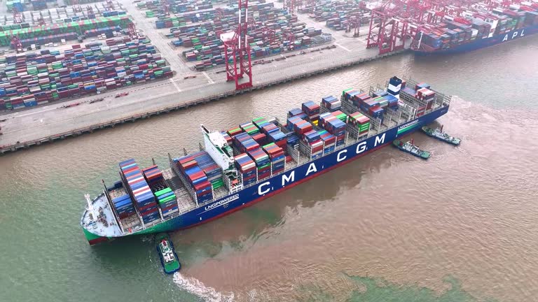 Float Container Shipping 565 Automated Container Terminal Stock Videos, Footage, & 4K Video ...