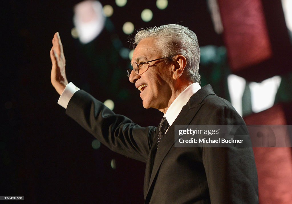 2012 Person Of The Year Honoring Caetano Veloso - Roaming Inside