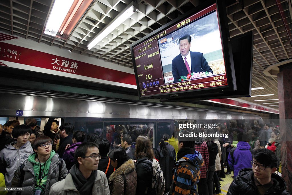 Xi Jinping Replaces Hu Jintao as China Communist Party Chief