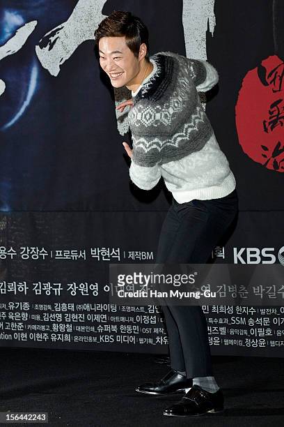 South Korean actor Lee Hee-Joon attends a press conference to promote the KBS drama 'Jeonwoochi' on November 14, 2012 in Seoul, South Korea. The...