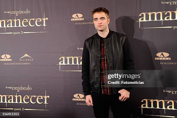 Robert Pattinson attends a photocall for 'The Twilight Saga: Breaking Dawn Part 2' at the Villamagna Hotel on November 15, 2012 in Madrid, Spain.