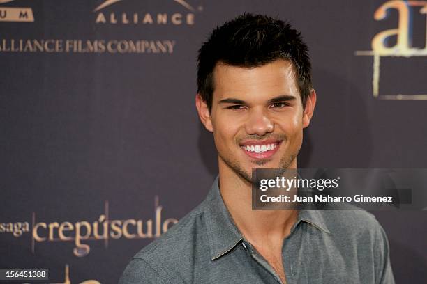 Taylor Lautner attends "Amanecer - Parte 2" at Villa Magna Hotel on November 15, 2012 in Madrid, Spain.