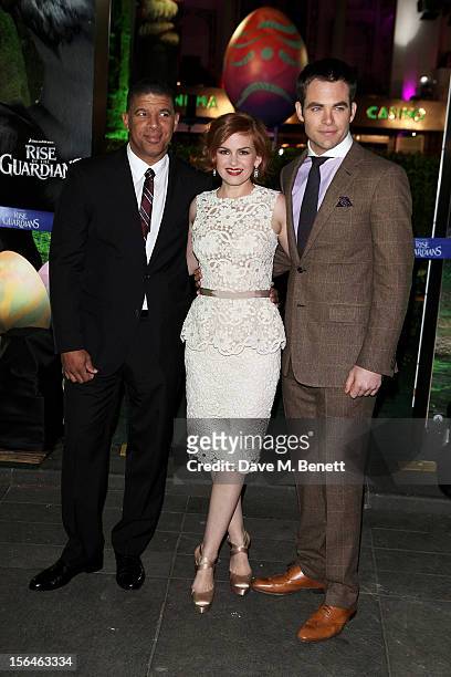 Director Peter Ramsey, Isla Fisher and Chris Pine attend the UK Premiere of 'Rise of the Guardians' at Empire Leicester Square on November 15, 2012...