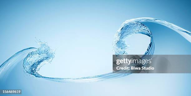 clear bule water wave - welle stock-fotos und bilder