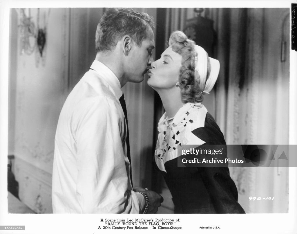 Paul Newman And Joanne Woodward In 'Rally 'Round The Flag, Boys!'