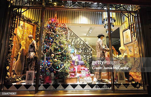 Atmosphere at Henri Bendel holiday window unveiling 2012 at Henri Bendel on November 15, 2012 in New York City.