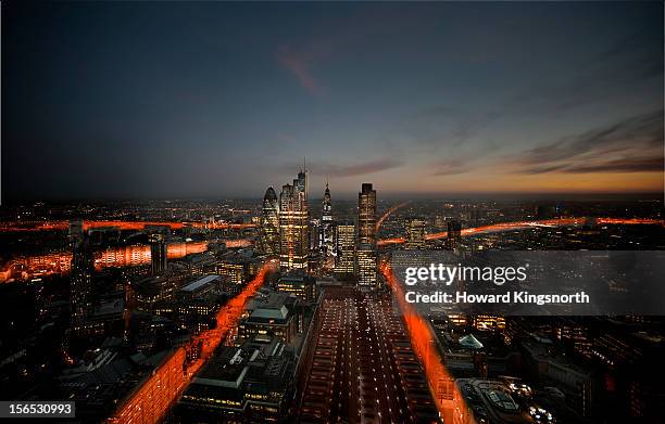 london city aerial trails - urban sprawl ストックフォトと画像