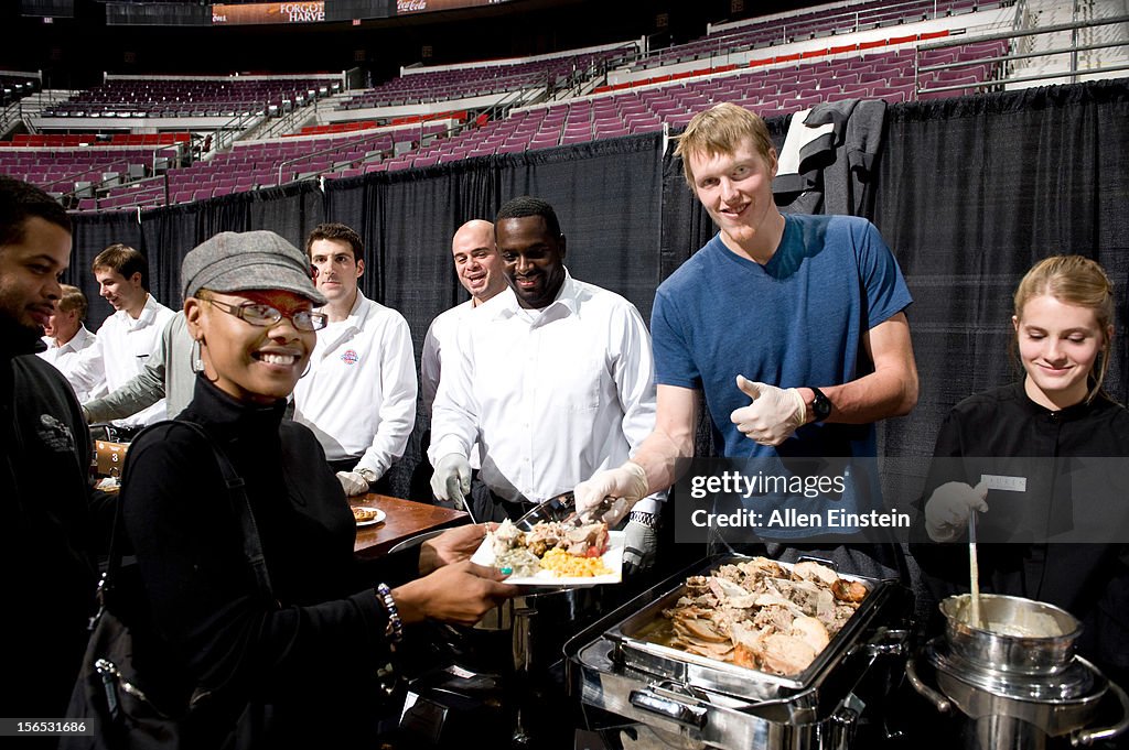 Detroit Pistons Thanksgiving Feast