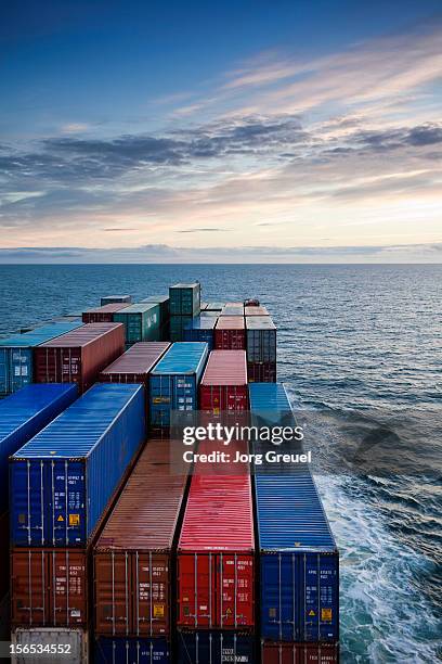 container ship on kattegat - containerschip stockfoto's en -beelden